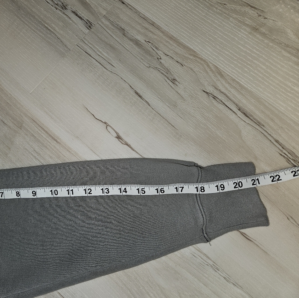 Hollister Gray Oversized Crewneck Sweatshirt Small Relaxed Fit Fleece Streetwear - Picture 7 of 9